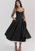 Laura™ | Robe Midi Satinée avec Décolleté en Cœur - Élégance et Confort - Image 2